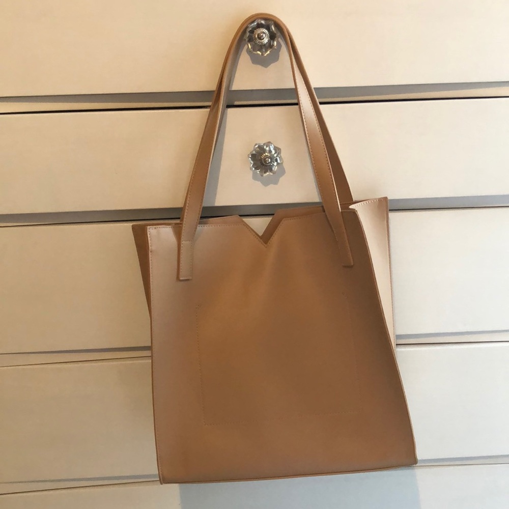 Light tan tote (Pixie Mood)